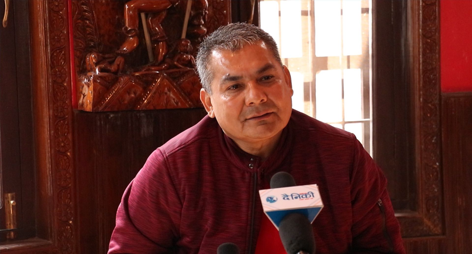 सरकार नै जनतालाई उठिबास लगाउन लागिपरे: दुर्गा प्रसाईं